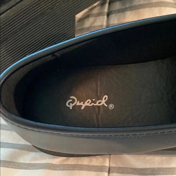 Qupid Black Loafers Timeless Slip-On Design - Picture 2 of 6